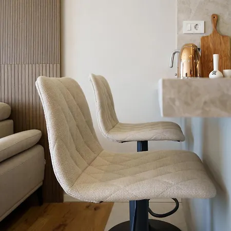 Ee Homes - Curated Design, Tub Skyline Views * Tirana