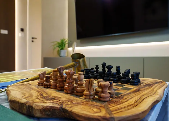 Ee Homes - Curated Design, Tub Skyline Views *