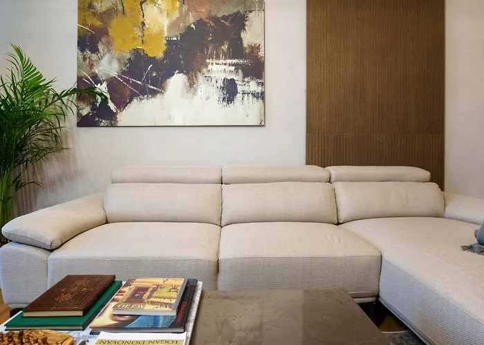 Ee Homes - Curated Design, Tub Skyline Views Apartamento Tirana