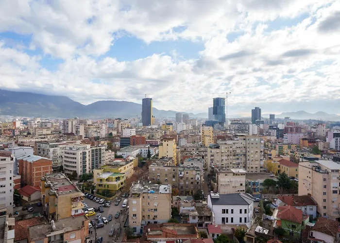 Apartamento Ee Homes - Curated Design, Tub Skyline Views *