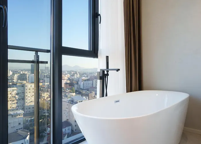 Apartament Ee Homes - Curated Design, Tub Skyline Views