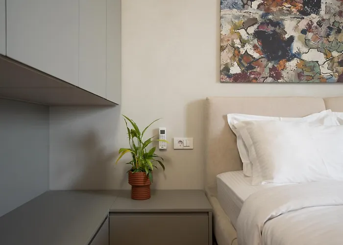 Ee Homes - Curated Design, Tub Skyline Views * Tirana