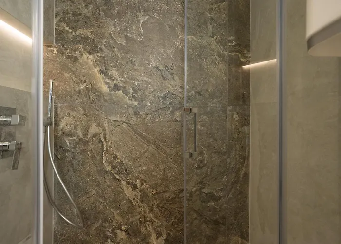 Ee Homes - Curated Design, Tub Skyline Views Apartament *